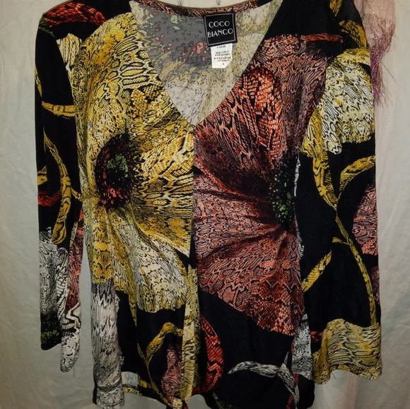 CoCo Bianco multi color graphic design pattern small long sleeve Blouse - Picture 8 of 9